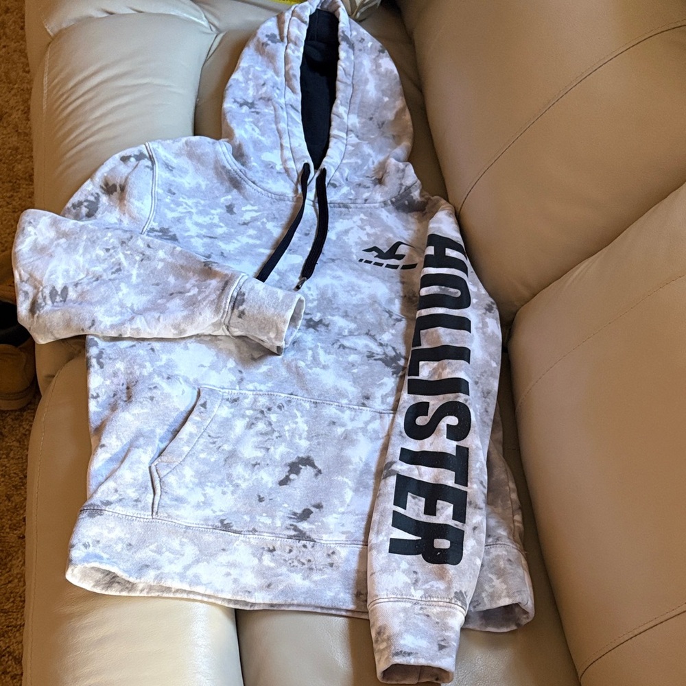 Hollister hoodie